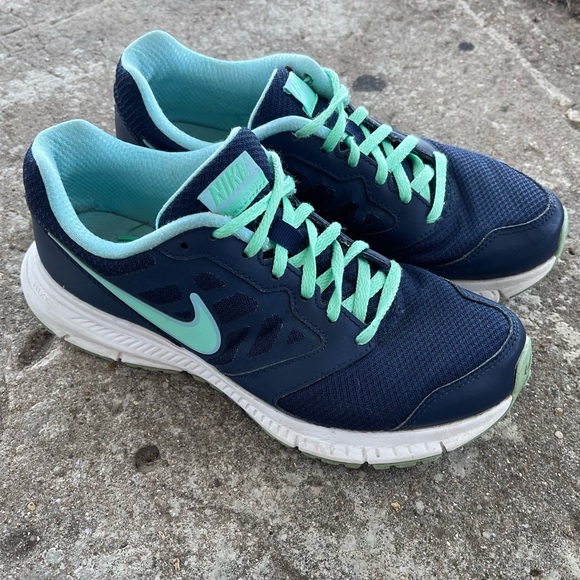 Nike Shoes - Nike Womens Running Athletic Shoes 7.5 Blue